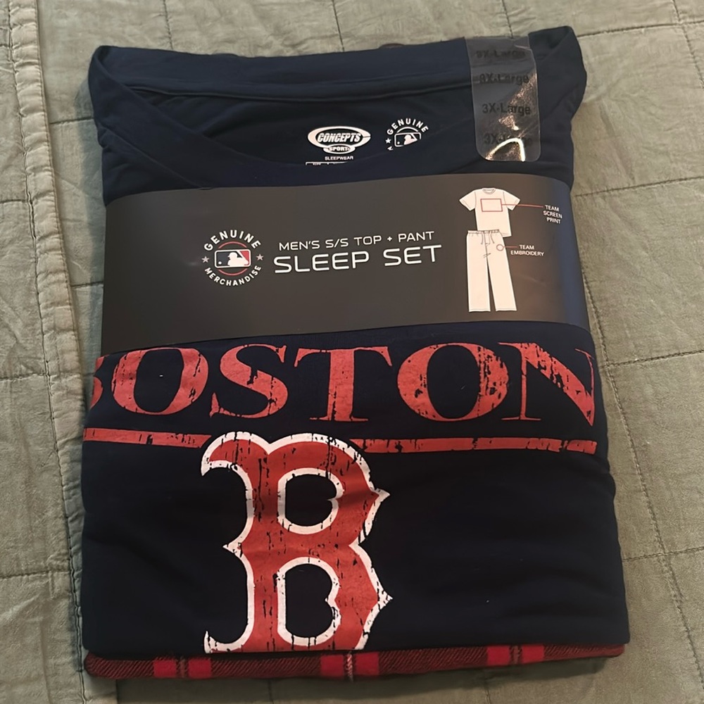NWT! Boston Red Sox Pajama Set